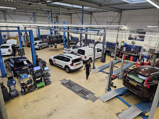 James Autoservice Nieuwenhuijsen