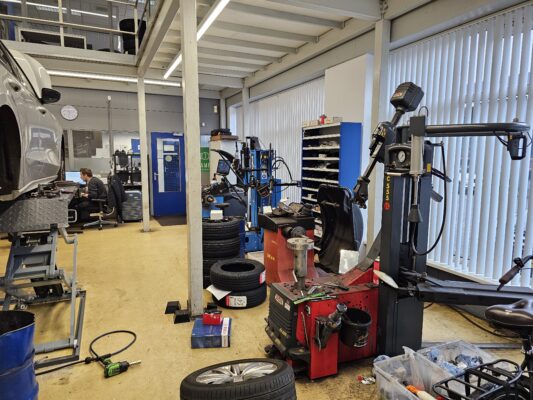 James Autoservice Nieuwenhuijsen