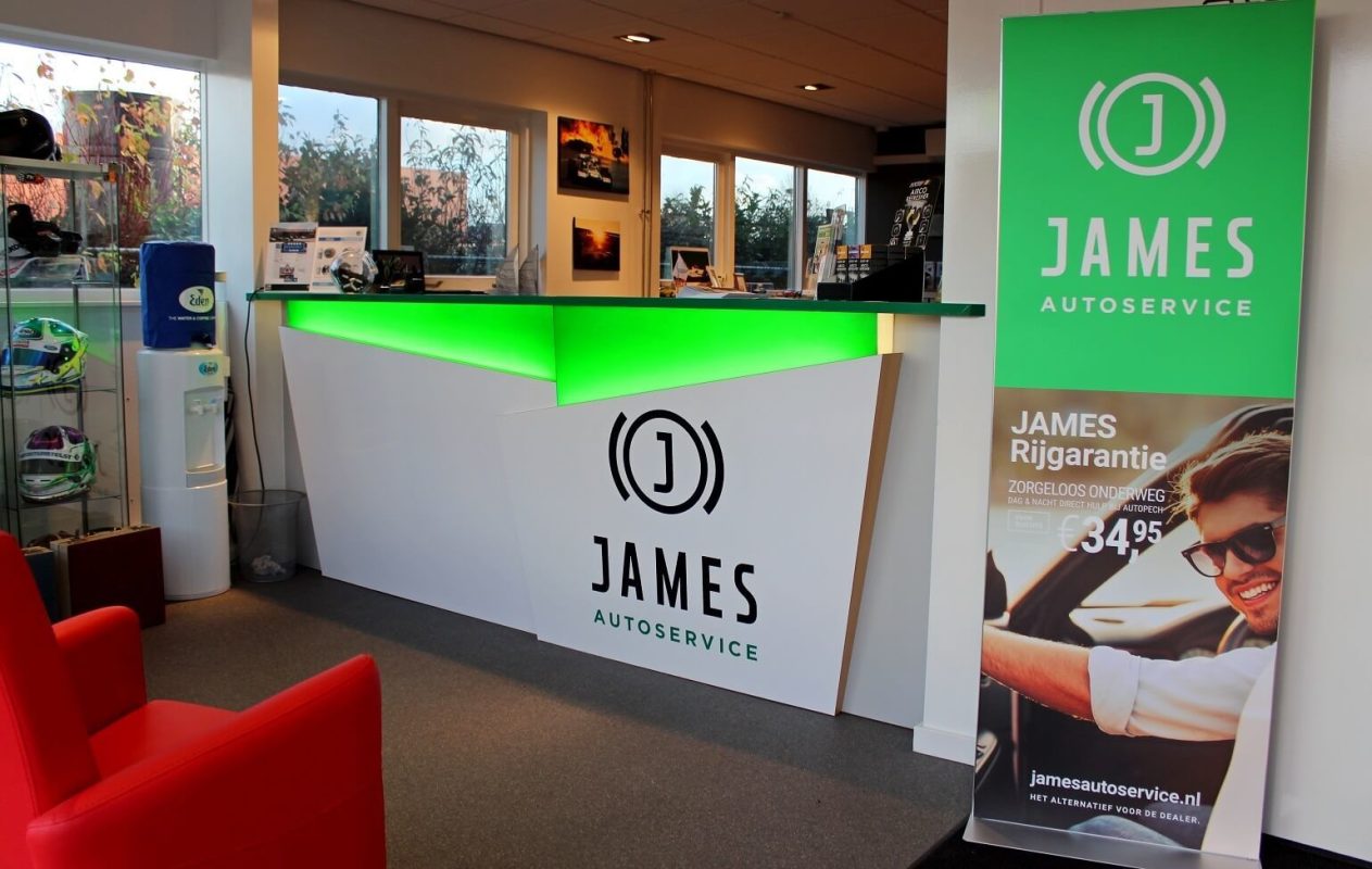 Auto Stuart Elst Receptie