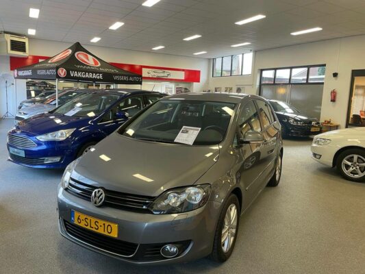 Vakgarage Visser's Auto's Showroom