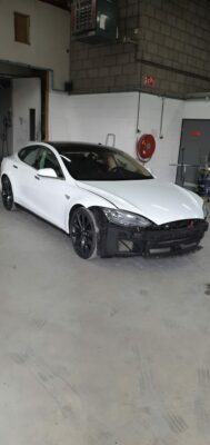 AutoHam Autoschade Tesla met schade