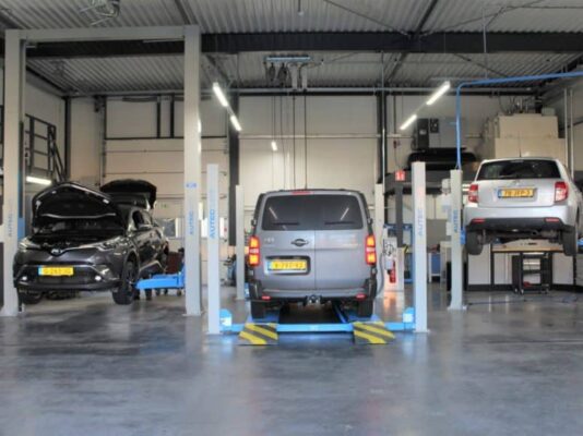 VETOS Autobedrijf Bouman Werkplaats vol