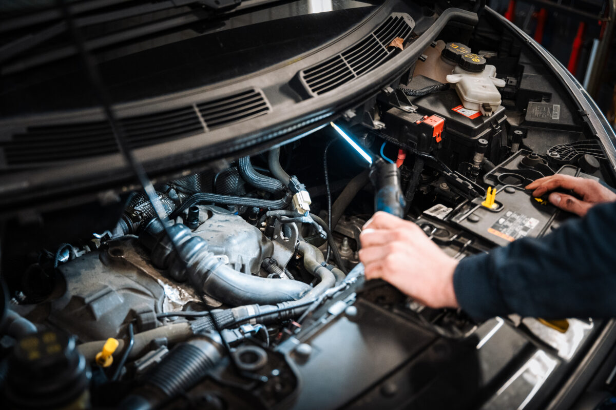 Autobedrijf De Waal Gouderak werkplaats