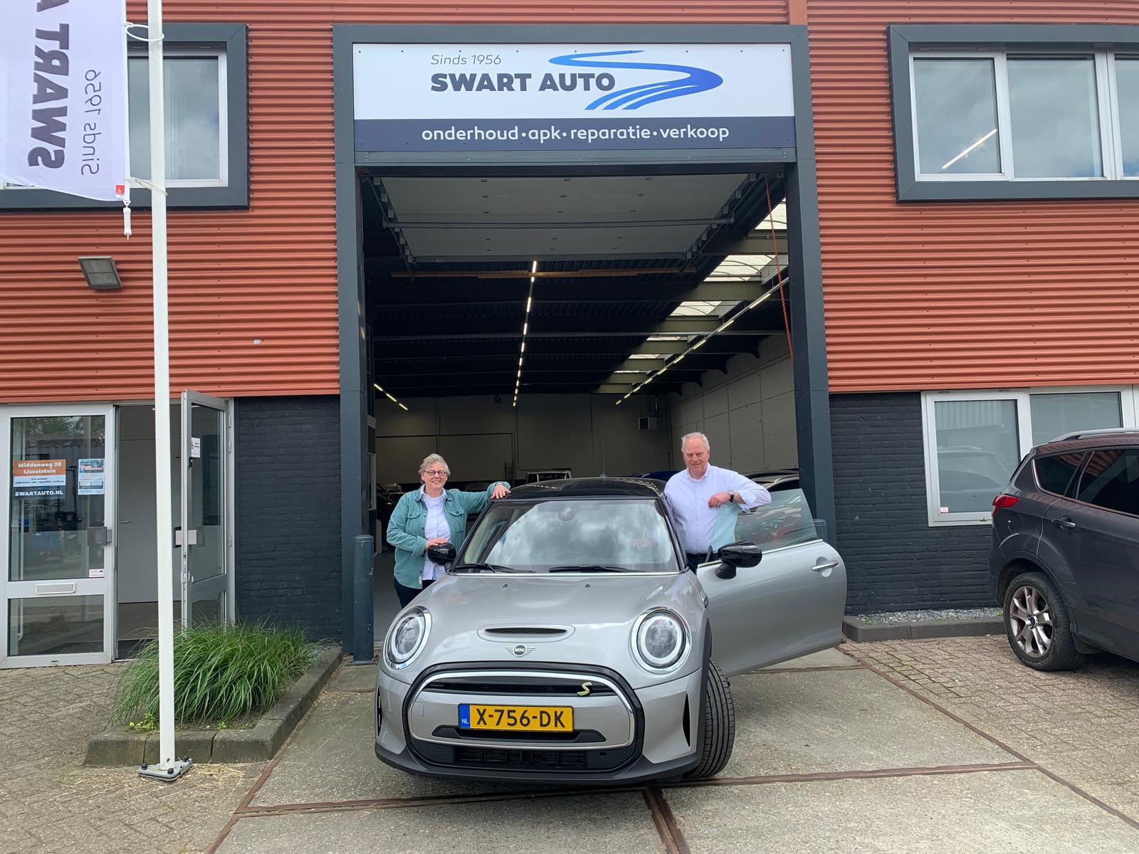 Swart Auto