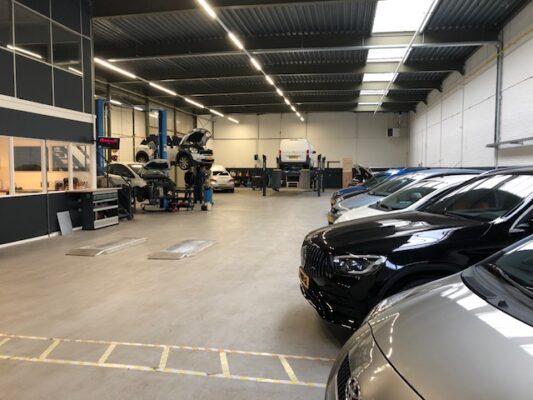 Swart Auto